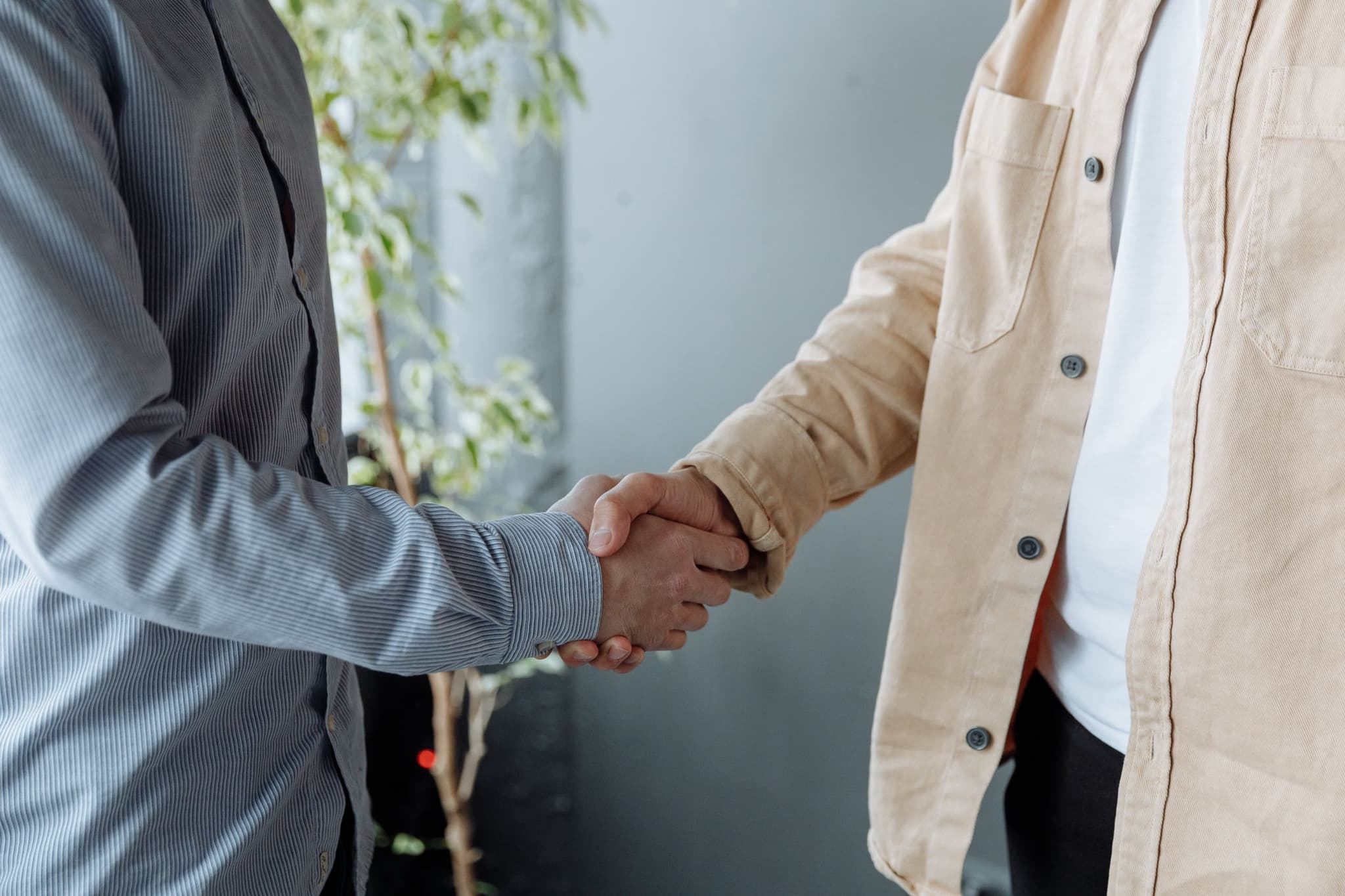 Firma del mandato di gestione con il proprietario